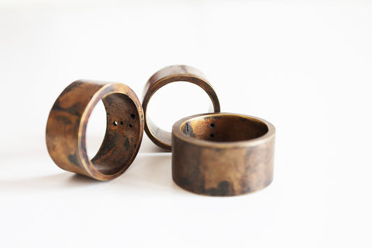 Artisan Jewelry: The Eco-Friendly Choice for Fashion-Forward Consumers