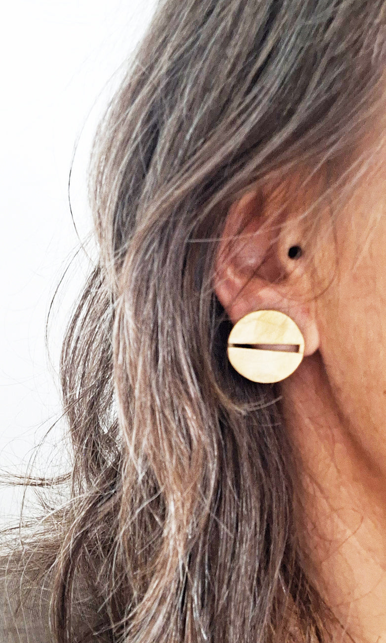 Statement Mixed metal goldish studs