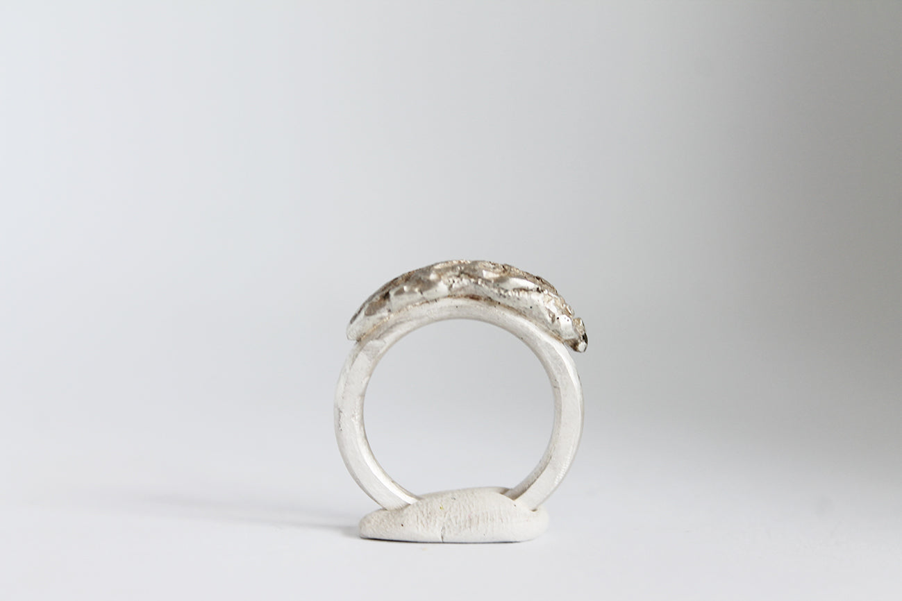 Unique silver bold ring