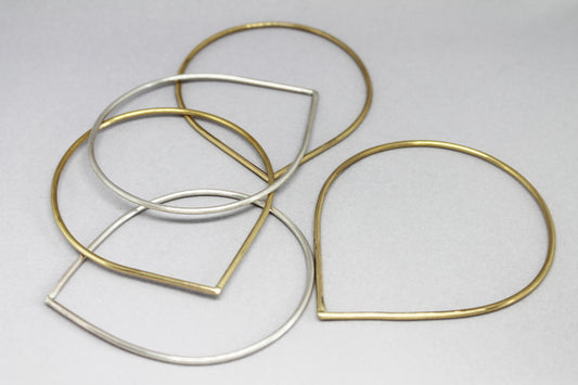 Minimal unisex bangle / brass