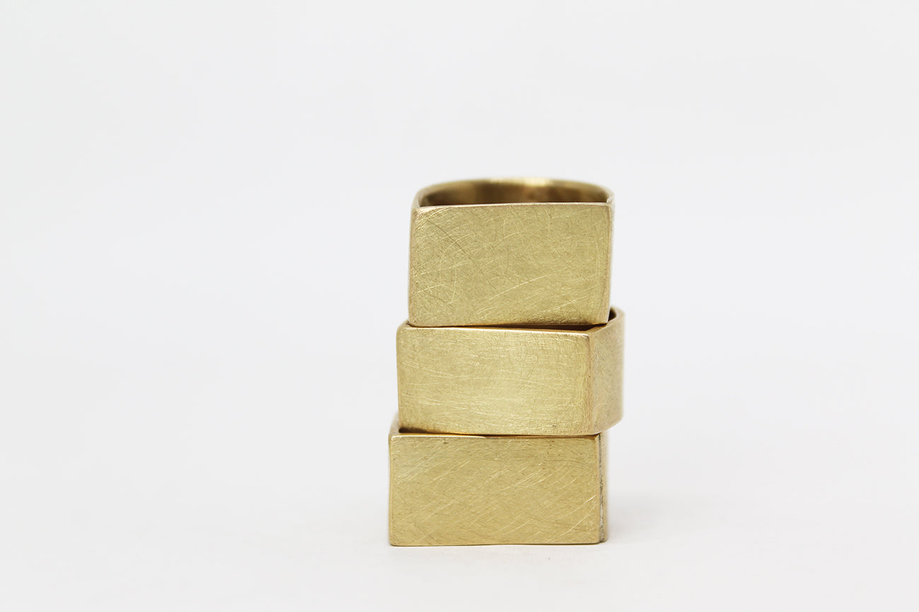 Minimal geometric Brass Ring