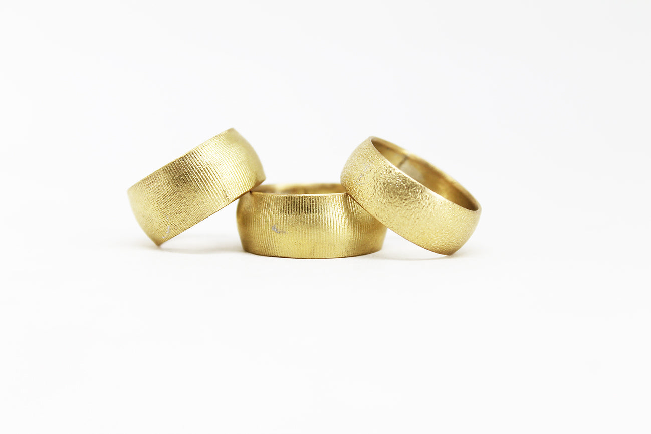 Minimal textured unisex rings / 3 sizes