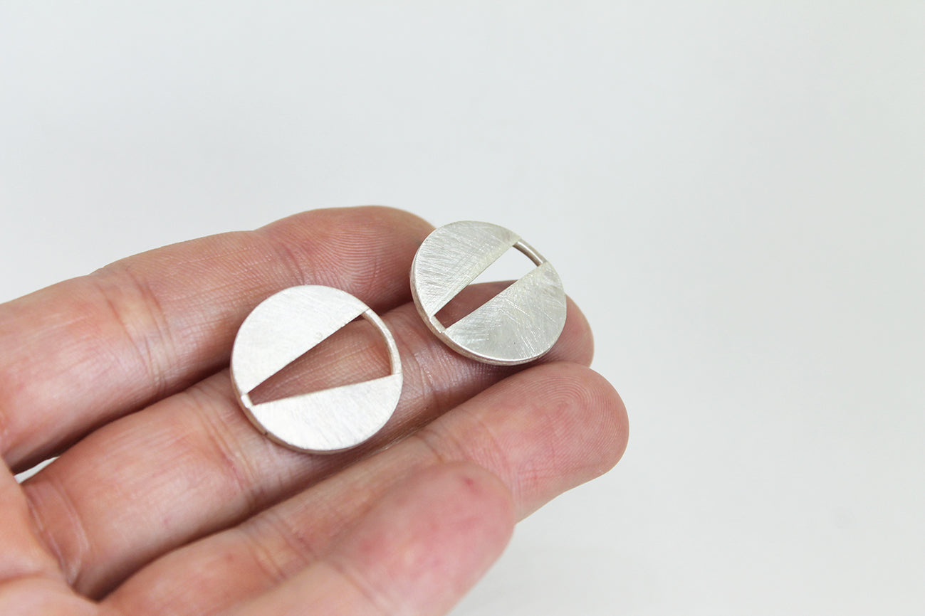 Unique round silver earrings