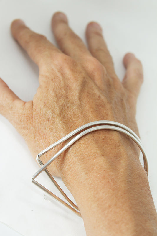 Minimal silver unisex bangle(s) / single or pair