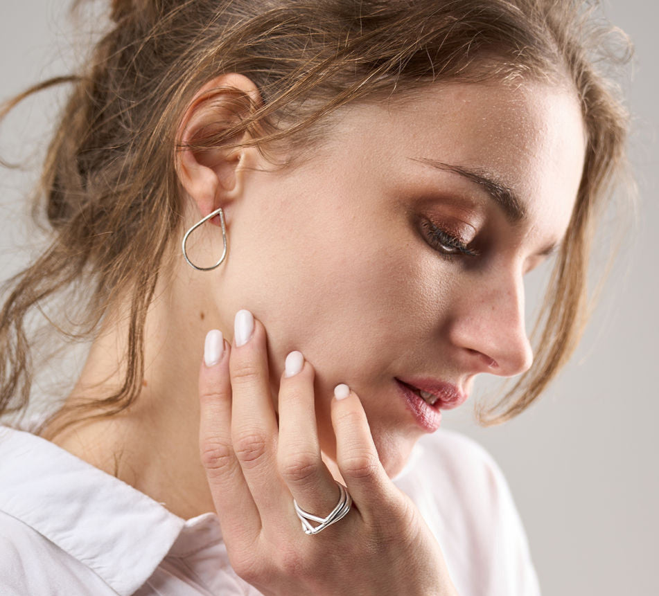 Teardrop raw Silver studs