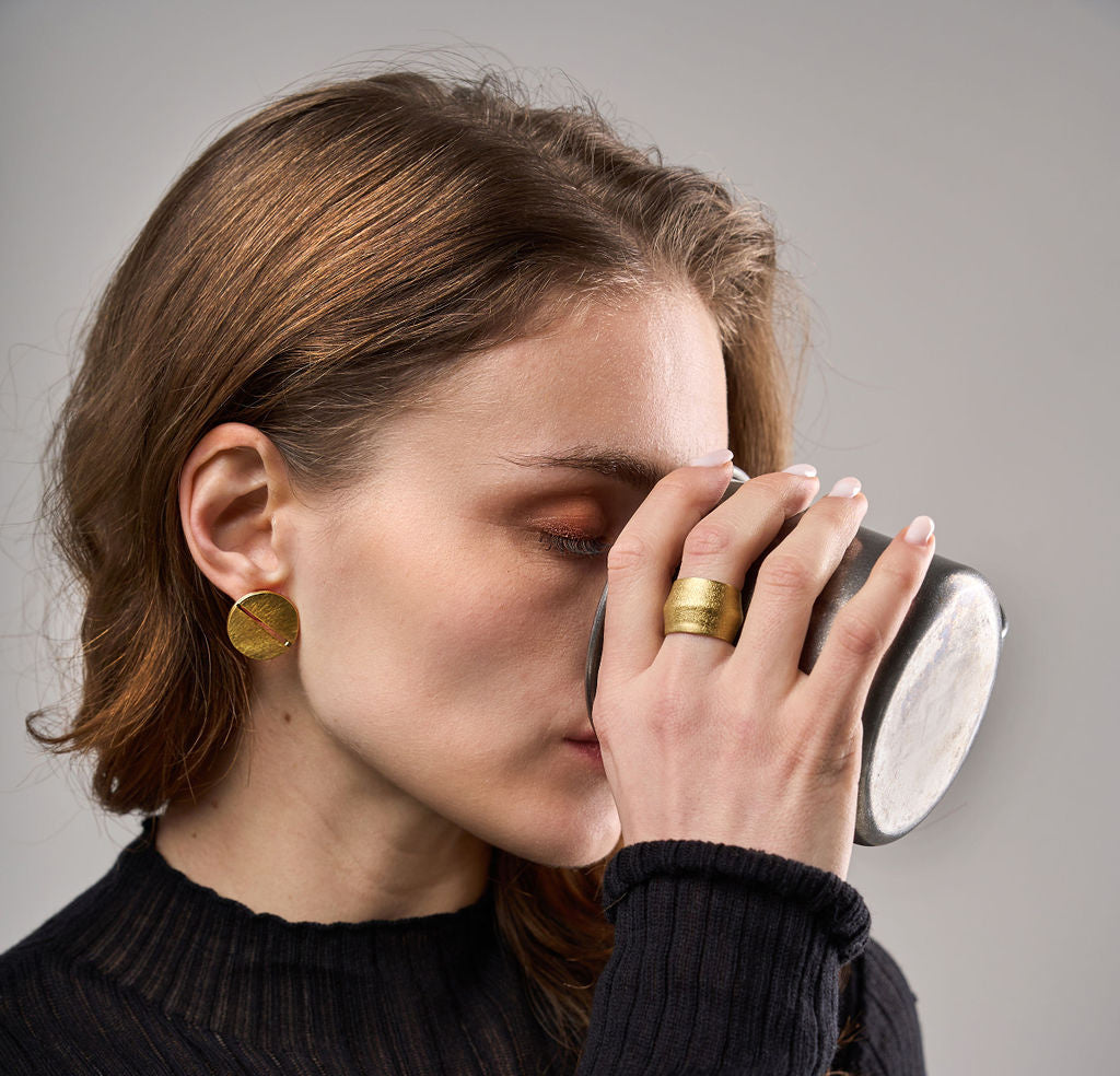 Statement Mixed metal goldish studs