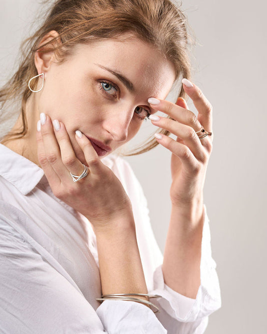 Mono silver teardrop bangle