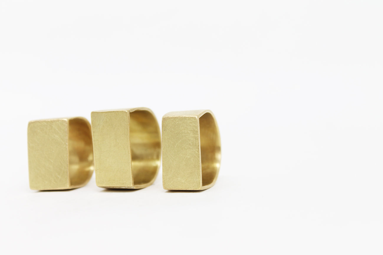 Minimal geometric Brass Ring