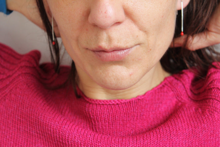 Sweet minimal silver earrings! Choose your colour ❤