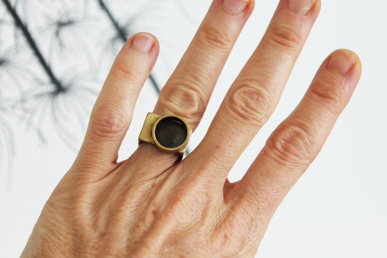 Big bold unisex brass ring / burma