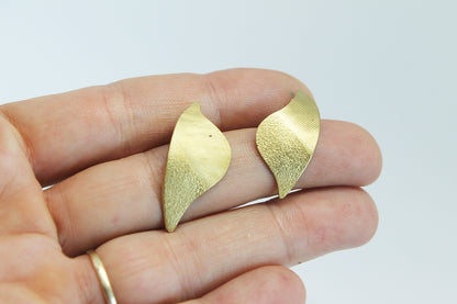 Unique mixed metal leafs earrings / different shapes