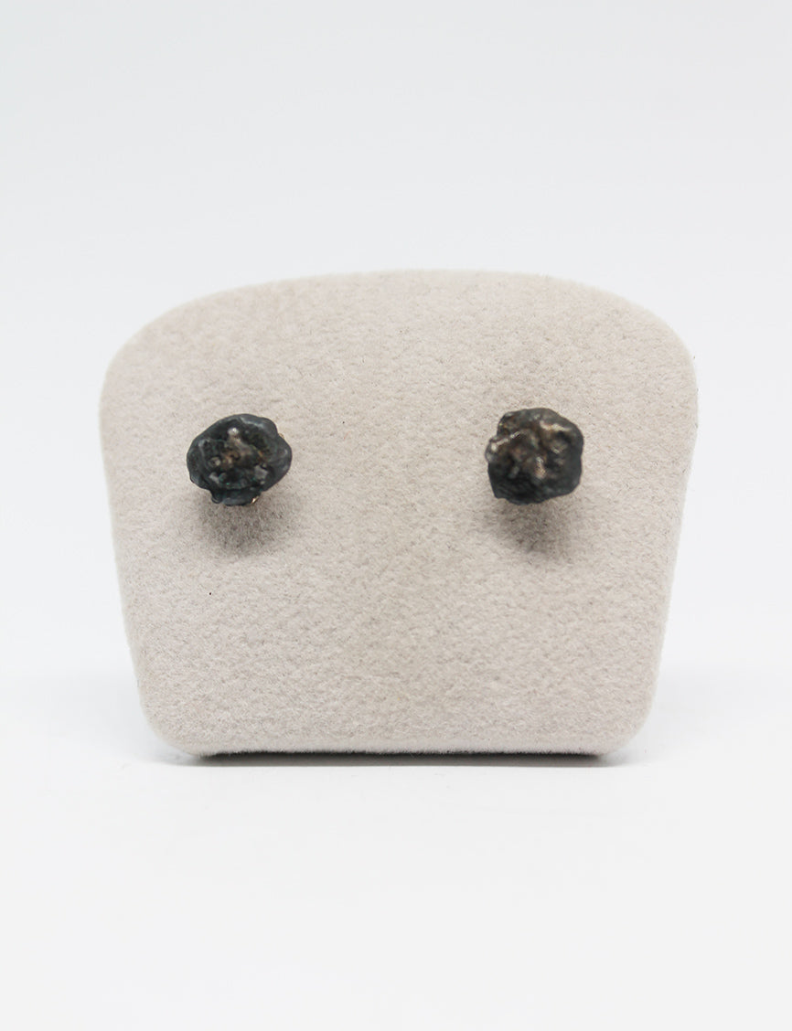 Black silver mismatched earrings / bigger or small