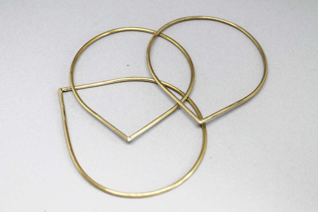 Minimal unisex set / 2 brass bangles