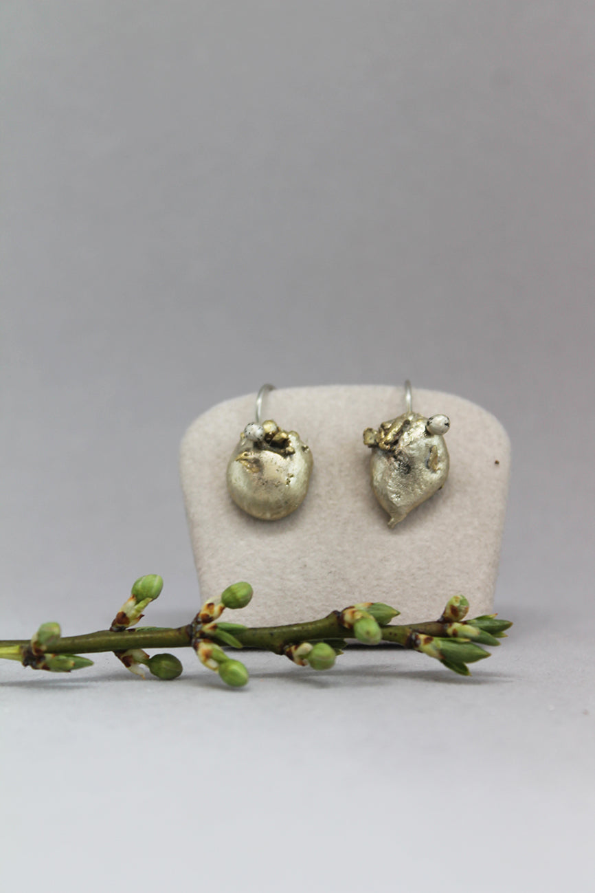 Charming mixed metal drop earrings / ŠFRLJIĆI
