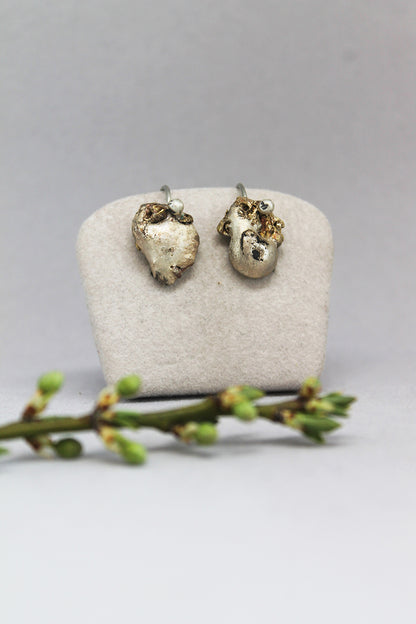Charming mixed metal drop earrings / ŠFRLJIĆI