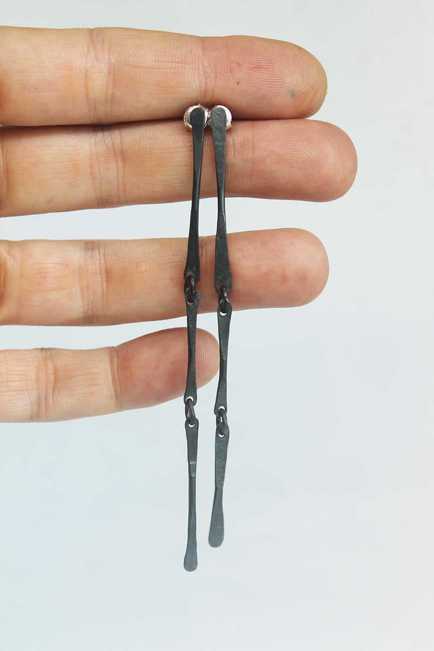 Long elegant black silver earrings / Pair or mono