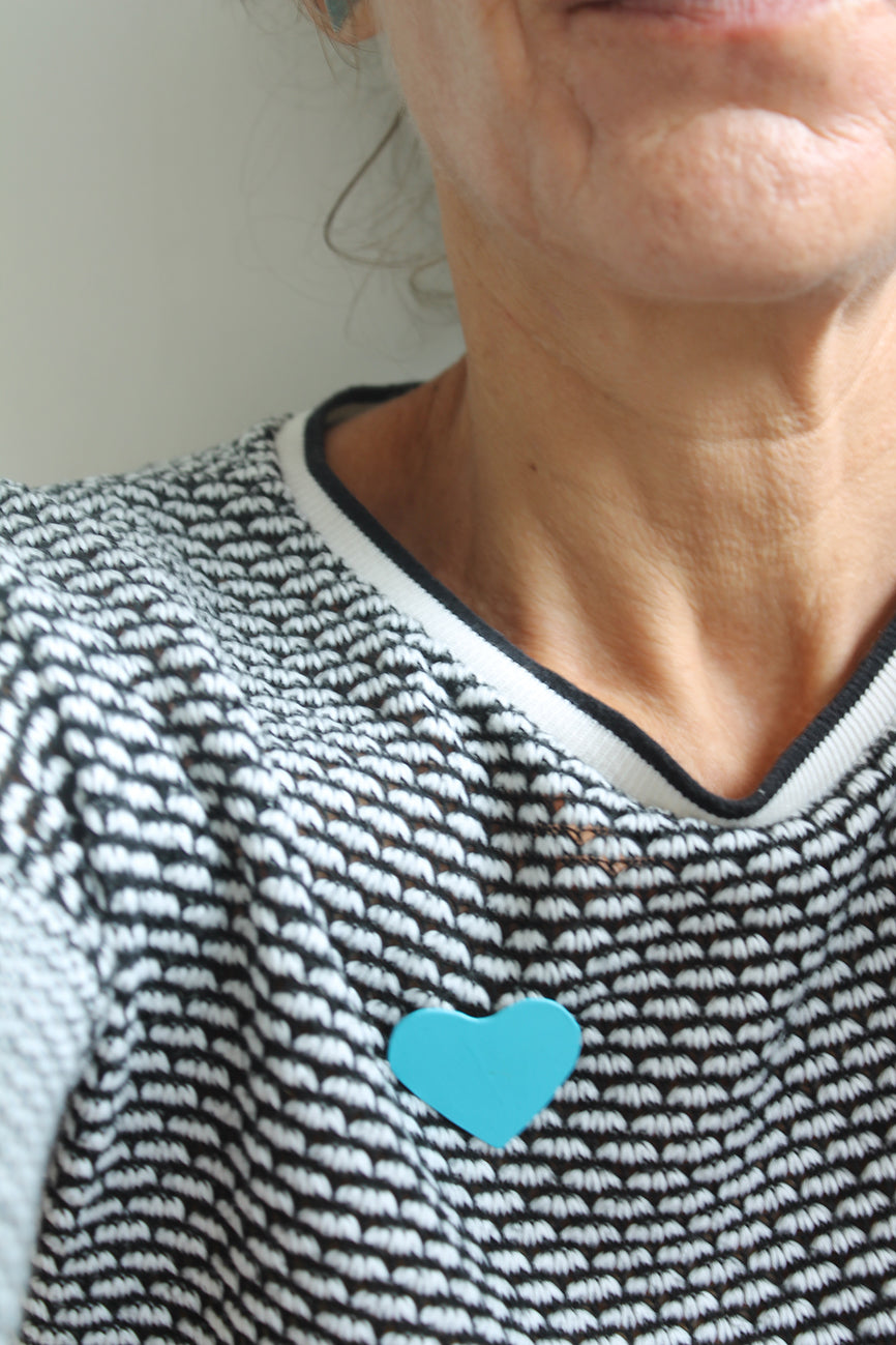 L❤ve Brooches