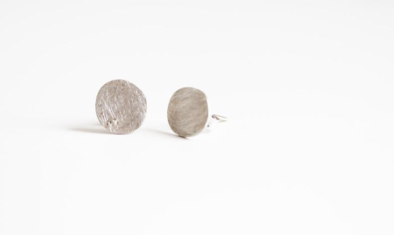 Minimal Round Silver Everyday Studs