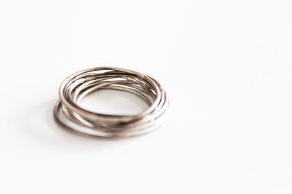 Set of 8 tiny silver unisex ring