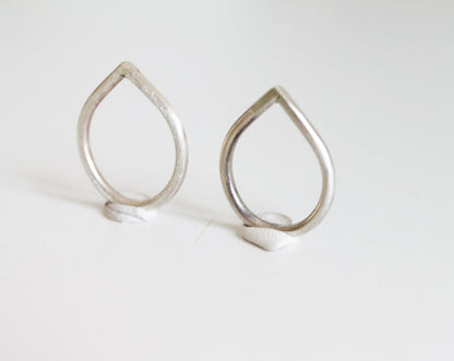 Set of two dainty silver teardrop unisex ring