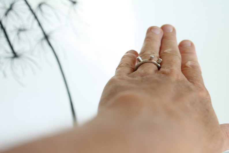 White silver thin spike unisex ring