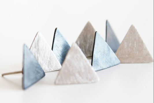 Everyday triangle studs // matte or black silver